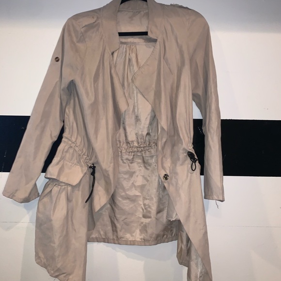 Tan jacket - Picture 3 of 4